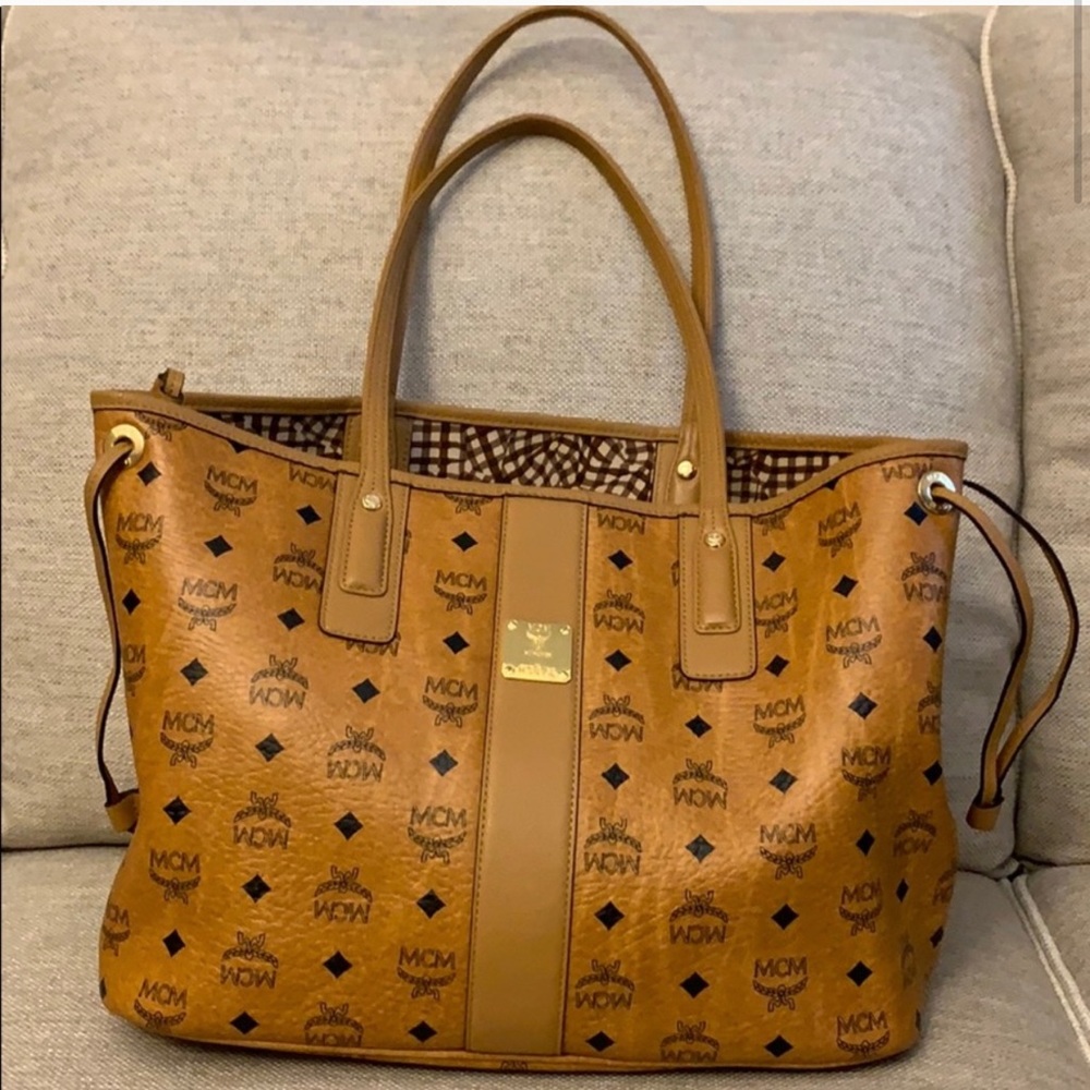 COPY - MCM MEDIUM HANDBAG